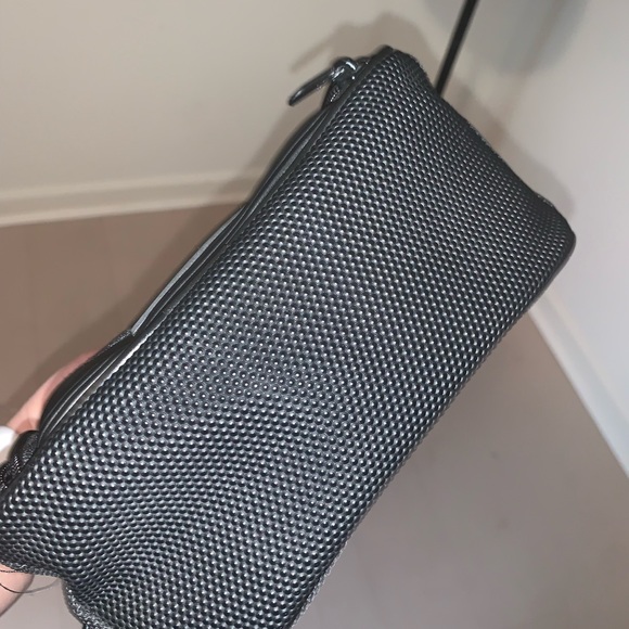 MAIN STAYS camera bag - Picture 3 of 4